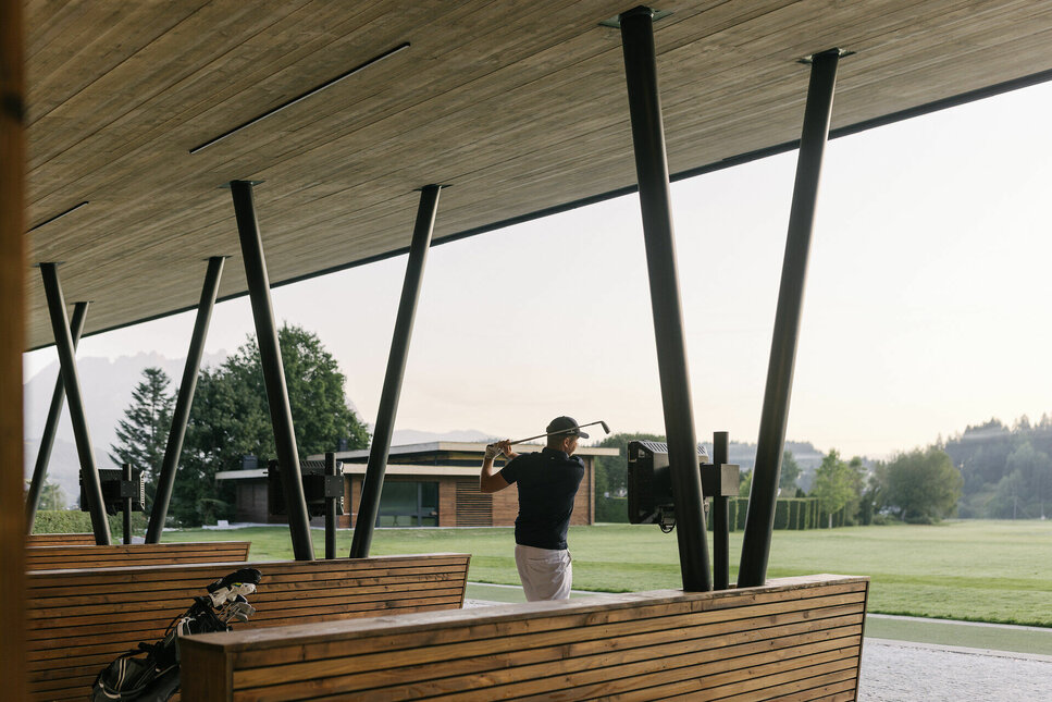 Die Driving Range